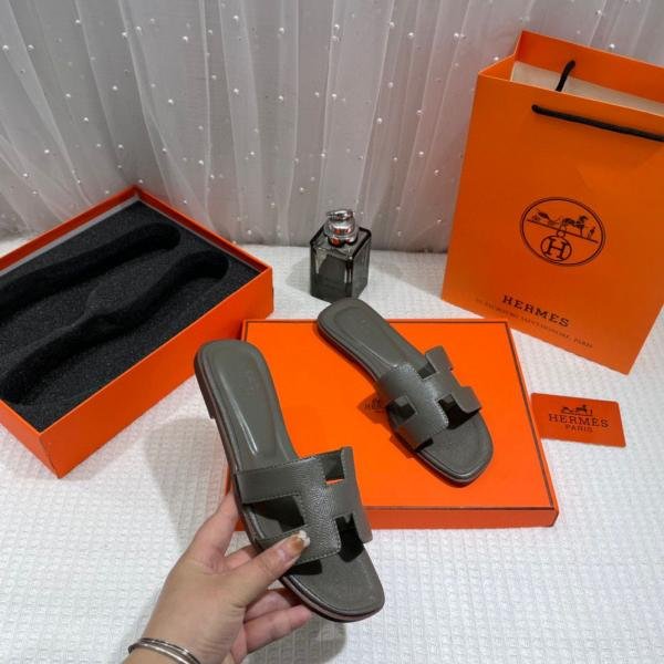 Hermes Paris Oran Flats With OG Box & Carry Bag H38 Army Green Slide