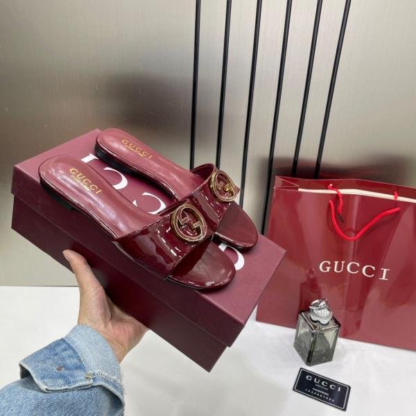 Gucci_Round_Interlocking_G_in_Rosso_Red_Leather_Shiny_Classic_Slides_With_OG_Box_&_Carry_Bag_1892