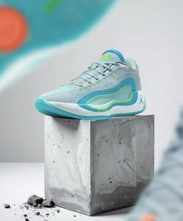 NIK.E AIR JORDAN LUKA 4 LASER BLUE