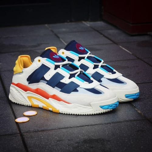 ADIDA.S NITEBALL COLLEGIATE NAVY
