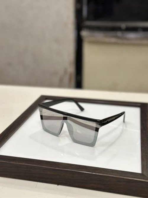 LOUIS VUITTON SUNGLAS