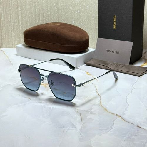 TOMFORD SUNGLAS