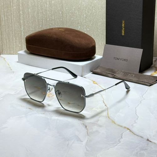 TOMFORD SUNGLAS
