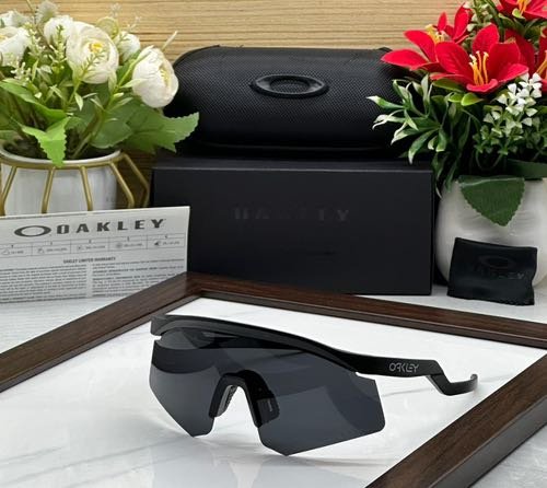 Oakle_y sunglas