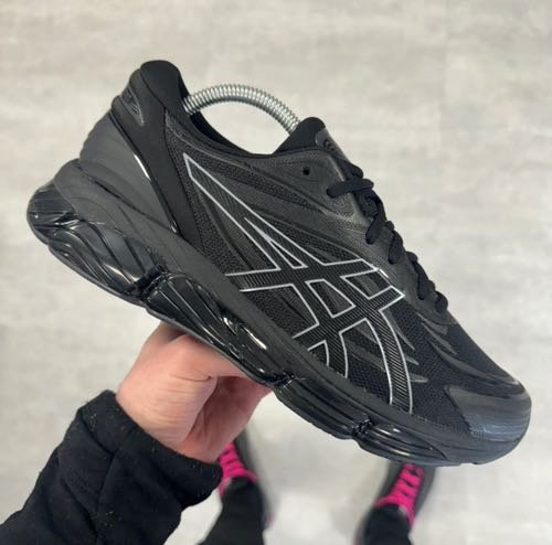 Asic_s quantum 360 viii black