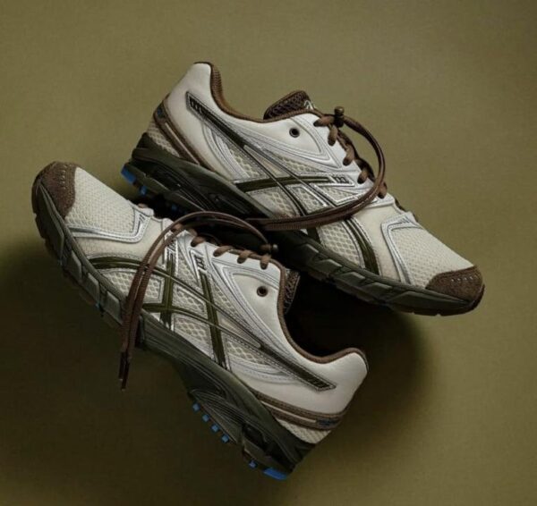 ASIC.S GEL TRAINER 14 TEMPTATION VACATION