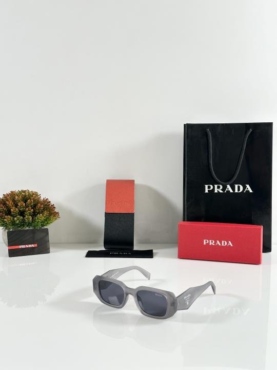 Prada_8679_Grey_Black