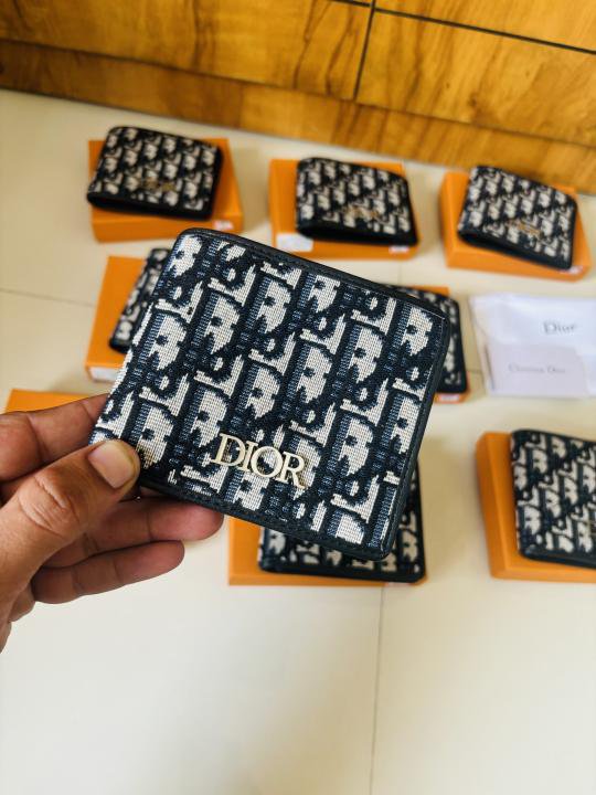 21 DIO_R PREMIUM QUALITY WALLET