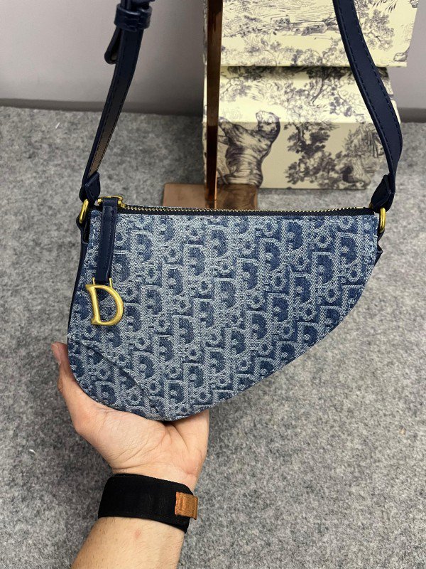 Christian_Dior_Saddle_Rodeo_Denim_With_OG_Box_&_Dust_Bag_(8110-Denim)