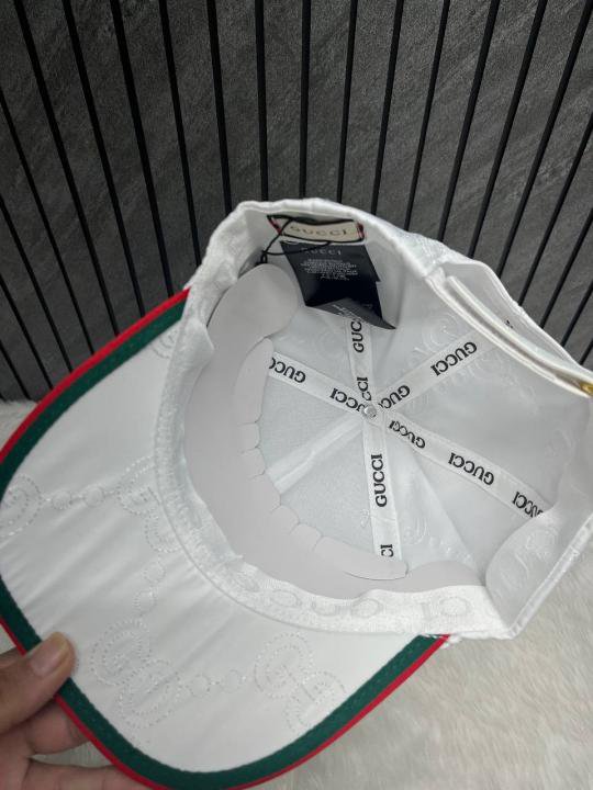 Gucci_1921_Interlocking_Red_And_Green_Stripes_Premium_Unisex_Cap_With_Safety_Box
