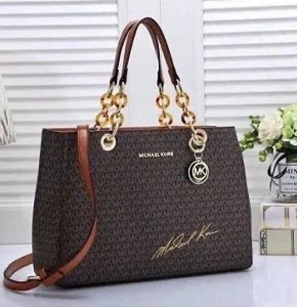 Michael Kors Cynthia Signature Bag With Dust bag