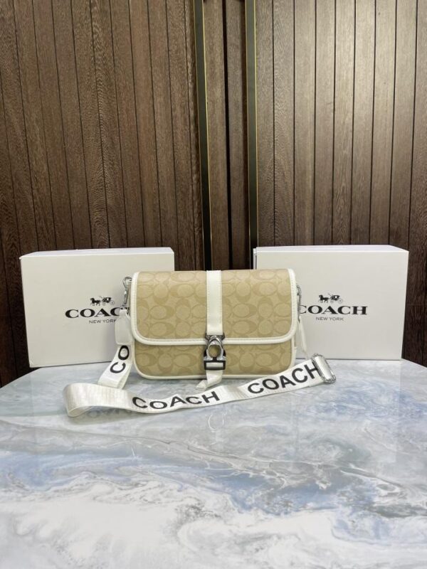 Coac_h league messenger bag in signature With folding box 262