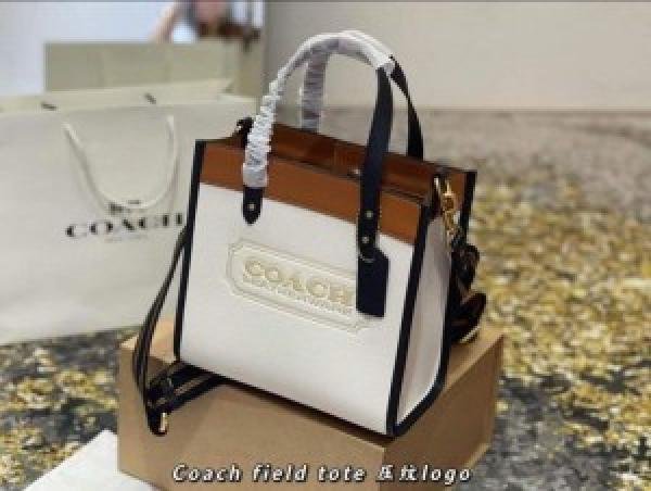 Coach_field tote 22 in tote bag with double box
