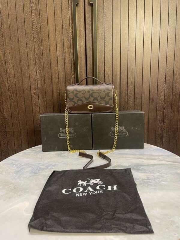 Coac_h Bea Crossbody medium bag with OG box 332