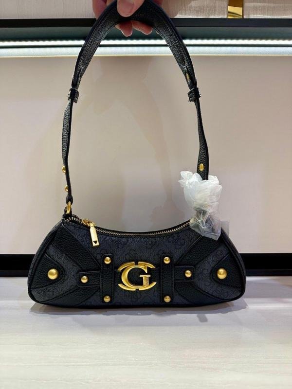 GUESS BLACK PREMIUM NEW SHAPE WITH OG BOX & PACKING