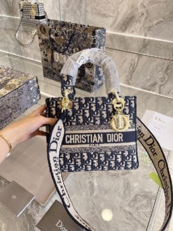 Dior_ lady d light premium quality with Double Box( Blue) premium quality