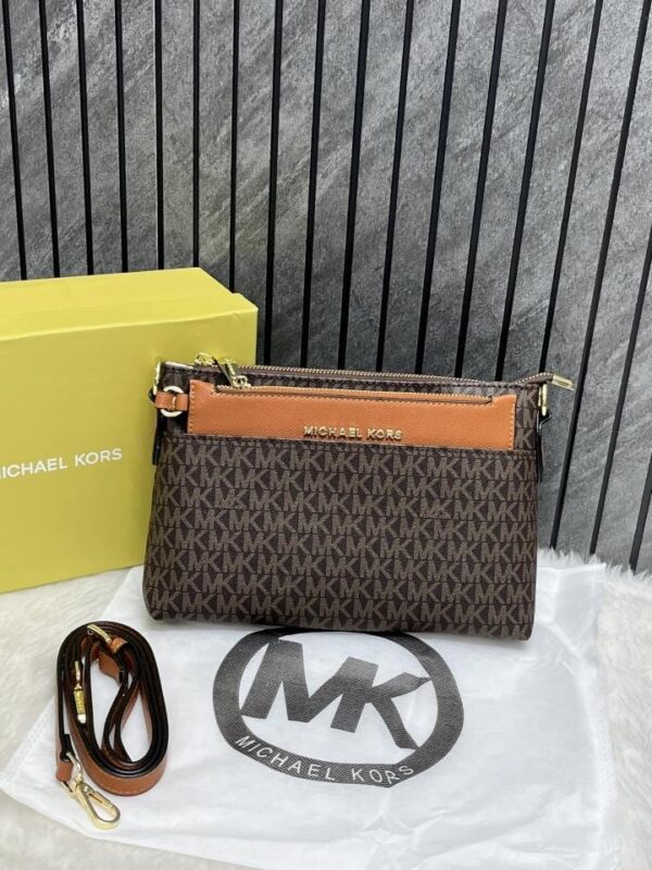 Michael_Kors_Front_Pouch_Crossbody_With_OriginalBox