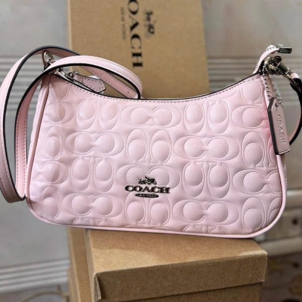 Coach_Terry Embossed Pink Shoulder Bag With Box premium quality