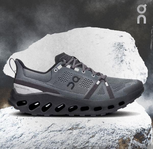 On Cloudsurfer Trail Eclipse Black